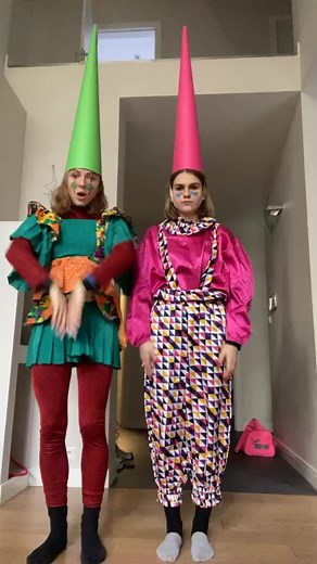 when you are hired as a model and the concept is “clown” #clowncheck #foyoupage #feautureme