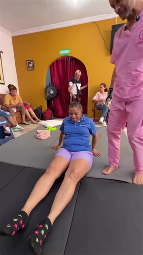 Mis Amigos Buenos Días,Les Quiero Compartir La Segunda Parte De Esta Hermosa Terapia. Muchas Gracias A Todos Por Su Apoyo Y Les Pido Que Se Queden Hasta El Final Del Video. Les Pido Que Me Ayuden Compartiendo, comentando y dando like. #quiropraxiaparatodos #viralvideo #quiropraxia #lomejor #fypシ゚viral