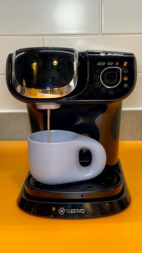 Introducing our brand new Cadbury's Caramel pod elevating your coffee-shop-at-home status to the next level. 🍫 But hurry, because your perfect cup of smooth and velvety hot chocolate is just a pod away! 😋☕💛 Available now in-store (view all retailers via: https://www.tassimo.com/gb/resellers) | Tassimo