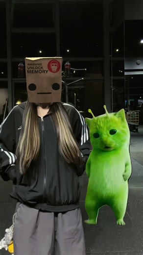 Grrr Gesture Dance Challenge with Alien #tiktok