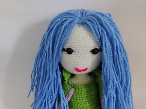 How to put hair on a Meme doll