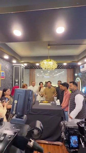 অবশেষে ওপেনিং হয়ে গেলো,, অনেক কিউট লাগছে ঢালিউড কুইন অপু বিশ্বাস দি কে🤍🤍