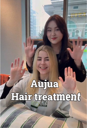 Aujua hair treatment. It is a procedure that can get an unexperienced softness and shiny hair by adding moisture and keratin to dry hair with a lot of damage If you want to make a reservation or have any questions, please contact us below@ecojardin_official #kbeauty #ktravel #레이어드펌 #염색 #hairtreatment #aujua