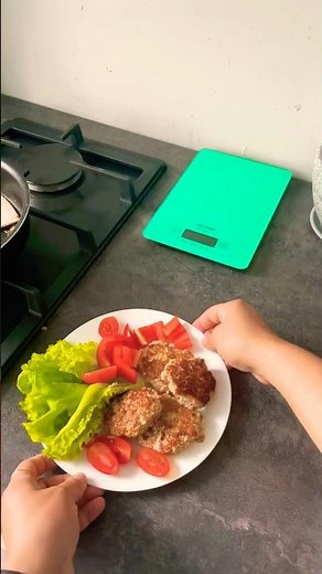 3-Ingredient Turkey Zucchini Patties!