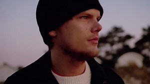 Avicii - 'Feeling Good'