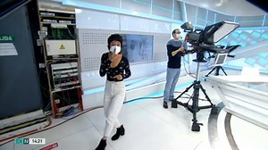 Conozca cómo se hace un informativo de televisión por dentro