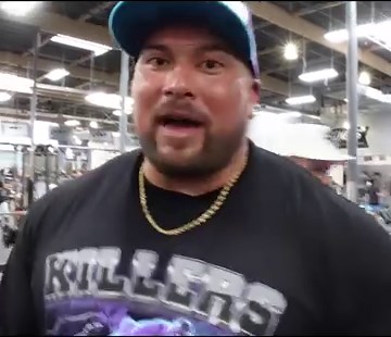 Strength Cartel vs. Dark Sport (KILL ALL WOLFS ) #beef #fight #strong #bodybuilding #gym #strengthcartel | Big SC Boy