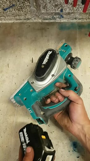 Makita DKP180 planer with a bad bearing. #makita #makitarepair #bearinginstall #bearing #bearingfailure #repair #tool #dkp180