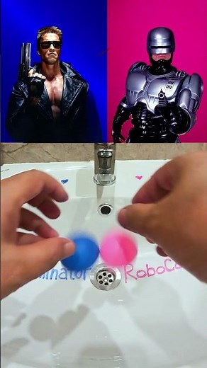 🤖 TERMINATOR vs ROBOCOP - Epic Robot Battle! 💪