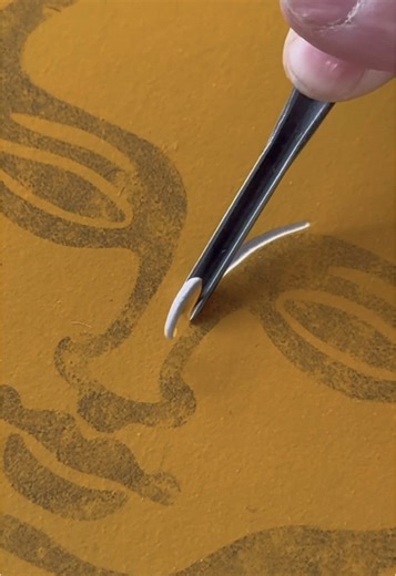 Exploring the Art of Linocut Carving Techniques