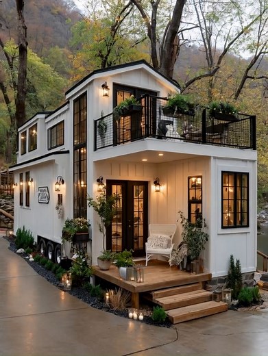Tiny House Time on Reels