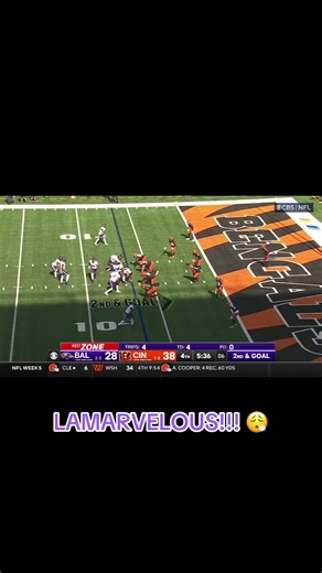 Lamar Jackson's Unbelievable Touchdown Pass!