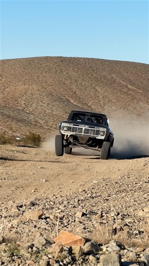 1973 F100 Prerunner taking some warm up runs