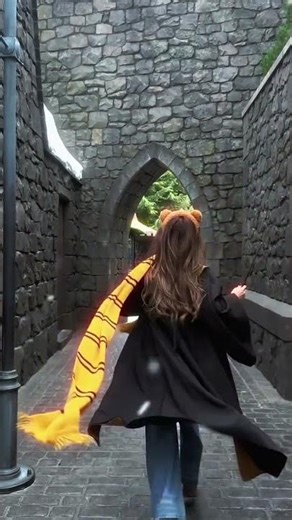 Yeah Hermione ran successfully once Ultra-simple film tutorial. 1 The scarf hangs