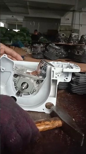 Chainsaw Piston & Crankshaft Installation (Stihl MS180/MS250)