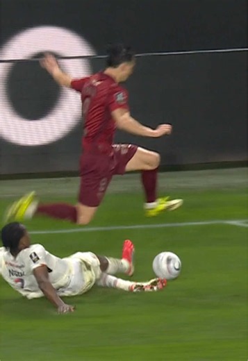 Nathan Ngoy: Belgium's Defensive Wall in Ligue 1