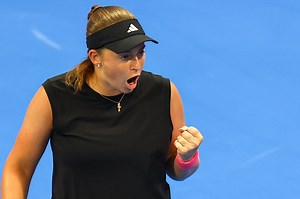 Ostapenko stays perfect vs. Swiatek, makes first WTA 1000 final since 2018