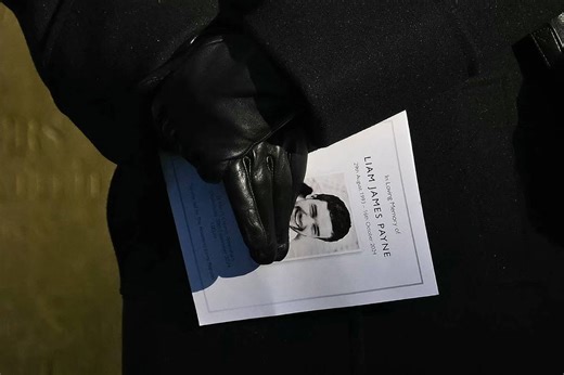 One Direction stars mourn, hearse arrives at Liam Payne's funeral