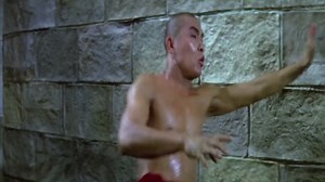 田鹏电影作品_经典少林寺电影，值得一看的《少林寺十八铜人》，很多人的回忆！