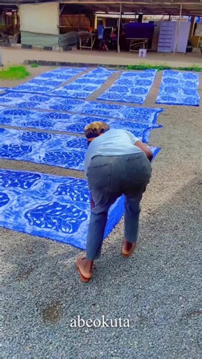 #creatorsearchinsights #thegirliamthechangeilead #2025 #girlchild #adire #adirefashion #abeokutaadire#abeokutavendors #akure #akureadirevendor #akurevendors