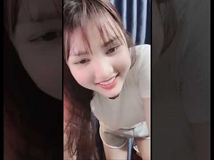 bigo live gái xinh khoe hàng ngon không che