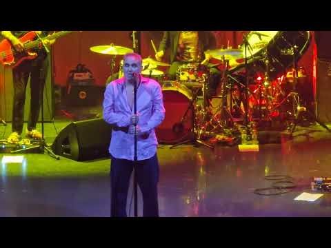 Bullfighter in SPAIN!! // 2026-03-14 Morrissey, Sala Mozart, Auditorio de Zaragoza // Strangeloving