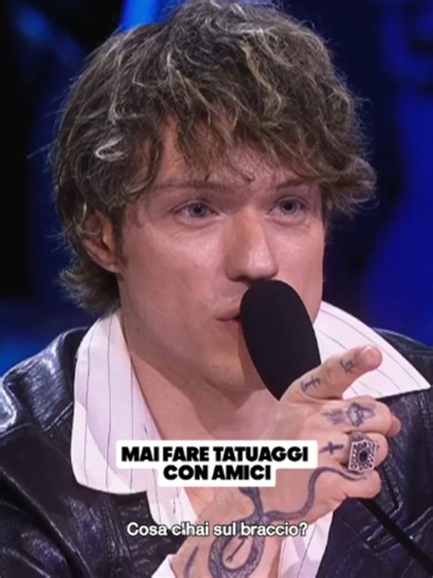 TUTTA VITA i tatuaggi con gli amici. #XF2026 @skyitalia @nowit #davedere #tvdavedere