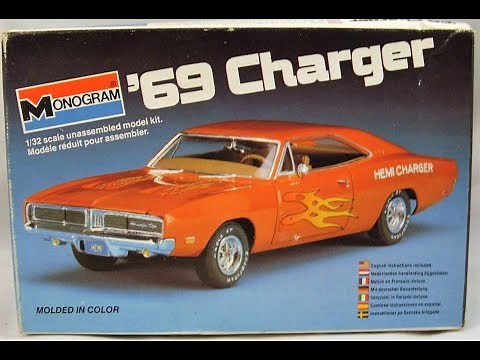 Monogram 1969 Dodge Charger 1/32 Plastic Model Kit Complete