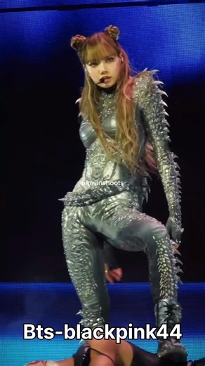 BTS To Blackpink reactions 🥰🎀 #lisa #jungkook #trending #viralshorts #bts #blqckpink 🎀🥰.14.,t