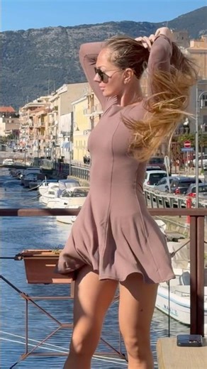 Crazy wind & long hair 💋