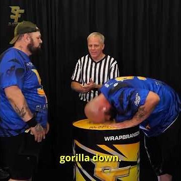 1 Legged Gorilla vs the Bear - SlapFIGHT