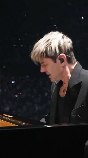 MAKSIM - The Show Must Go On #shorts #queen #piano #concert #music #live #show #concert #band #rock