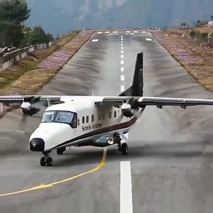 Tenzing Hillary Airport | Aaren Adventure