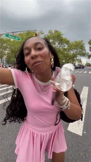 FAMOUS NEW YORK DANCER DANIELA MONTERO ‪@danielamontero1018‬ PULLS UP IN BROOKLYN #shorts