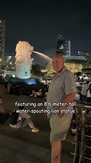 THE ICONIC MERLION #titieachmadyengland #myyearonyoutube2025 #marinabaysands #touristattractions