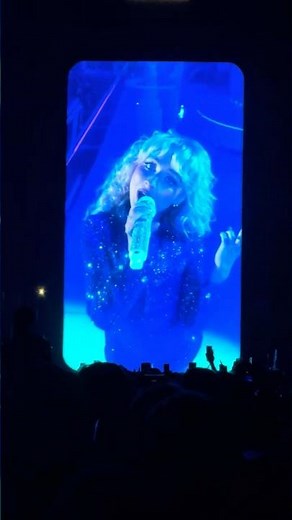 Sabrina Carpenter - Taste (Live Performance At Primavera Sound Festival - Spain, Barcelona 2025).