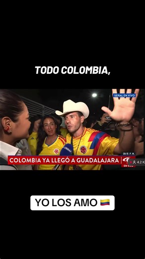 Llegó la selección #colombia y yo aquí los recibo con los brazos abiertos como los #colombianos lo me reciben con tanto amor 🇨🇴⚽️🇲🇽🤠 #iomx #mexicano