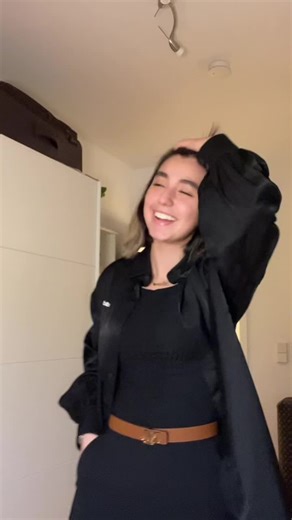 Beautiful Persian Girl Dancing TikTok Video