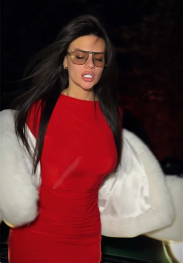 Відео користувача tsap.nata (@tsap.nata) з композицією «XSERGO СНІЖИНКИ - XSERGO»