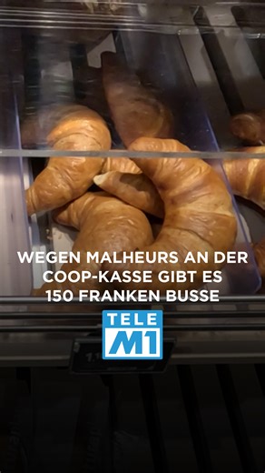 Teures Gipfeli: Wegen Malheurs an der Coop-Kasse gibt es 150 Franken Busse So ein teures Gipfeli gibt es wohl nirgends auf der Welt: 150 Franken zahlt die Komikerin Julia Steiner in einer Coop-Filiale, weil ihr an der Selbstbedienungskasse ein Malheur passiert ist. Obendrauf gibt es auch noch ein zweijähriges Hausverbot. Julia, Tochter der Tele-M1-Moderatorin Anna Steiner, ärgert sich öffentlich über das Vorgehen des Grossverteilers. Wie ein Rechtsexperte den Fall einschätzt. Link zur ganzen New