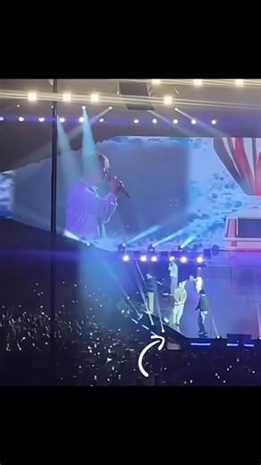 was going through my storage when i found the cutest JayWon interaction from Fate 🥹🫶🏻the way they started dancing they’re so cute🤧#enhypen #jaywon #fateplus #oaklandarena #fyp