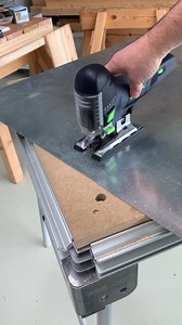 Experience smooth, splinter-free cuts on metal with the Base Runner LAS for the PSC 420! 💥 Quick replacement for metal cuts with the steel base runner, designed specifically for all metallic materials. And thanks to the condition of the base runner metal splinters cannot gain ground. Ready to upgrade your metal cutting game? 💪 ✅ Discover more on https://www.festool.com/accessory/sawing/machine-accessories/jigsaw-base-runners/497300---las-st-ps-420#Overview #festool #baserunner #cutting | Festo
