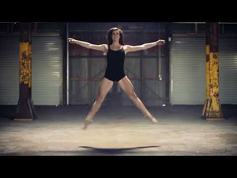 LES MILLS BARRE | LEARN THE MOVES | SAUTE