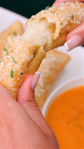 NEW Stuffed Crust Mozza Sticks with cheese pulls so long, they might just wrap your gifts for you. 🎁🧀 #BostonPizza #MozzaSticks #Cheese | Boston Pizza