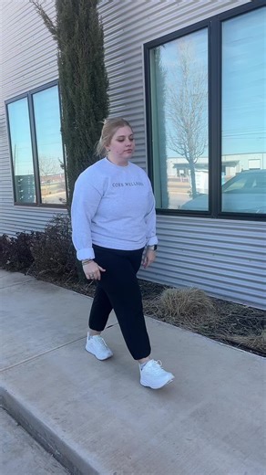 How to Attract the Right Woman: Tips for Success