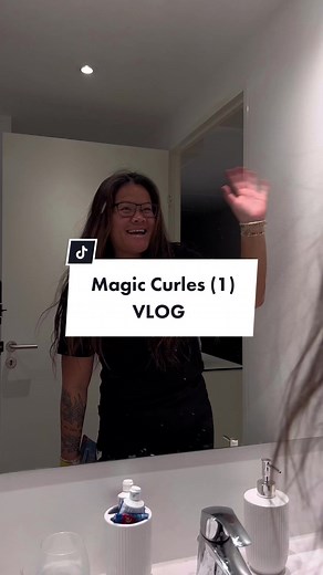 Replying to @Ellen❤️🫶🏼 REKLAME: @fashiongirlhq 🦋 || Vil I se resultatet? ✨ #fashiongirl #reklame #magiccurleswaveformers #tiktoklær #curles #hairtutorial #beautyhacks #vlogginmydayaway #vloggermindag #vlog #netestautz #howto #tutorial