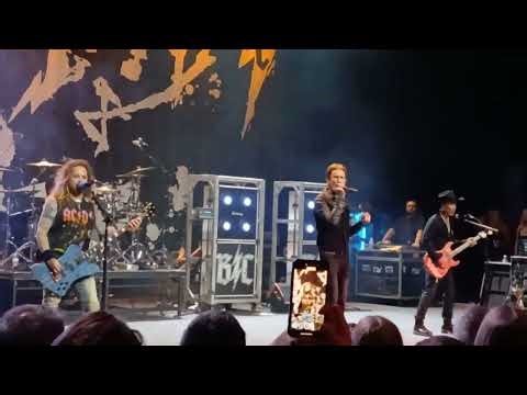 Buckcherry Live in Orlando 9/30/25 "Ridin' "
