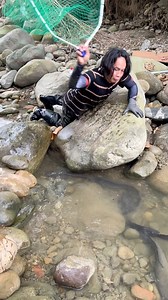 Black catfish are difficult to catch. | Angelo Vlog