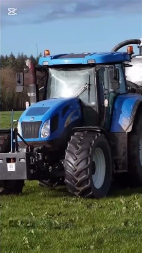 This Tractor is Insane 😳 | New Holland T7070