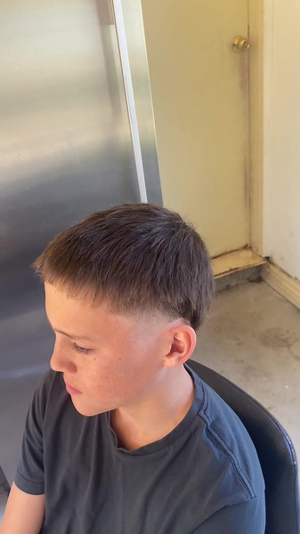 8 Guard Buzz Cut: The Ultimate Men's Hairstyle Guide